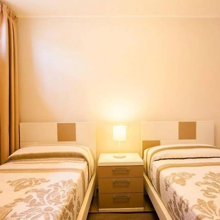 1 Bedroom Apartment For 4 People In Tenerife Costa Adeje  Bagian luar foto