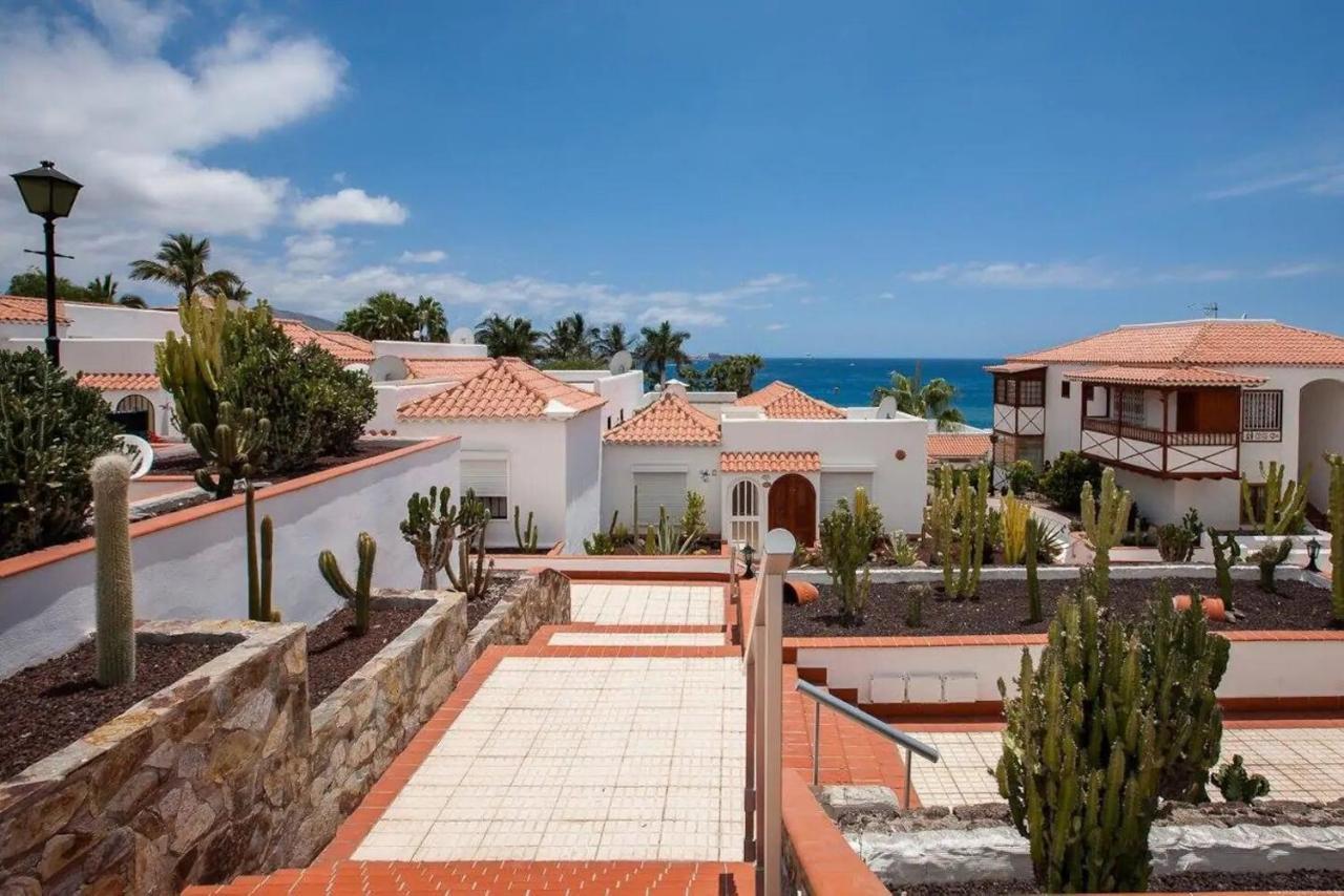 1 Bedroom Apartment For 4 People In Tenerife Costa Adeje  Bagian luar foto