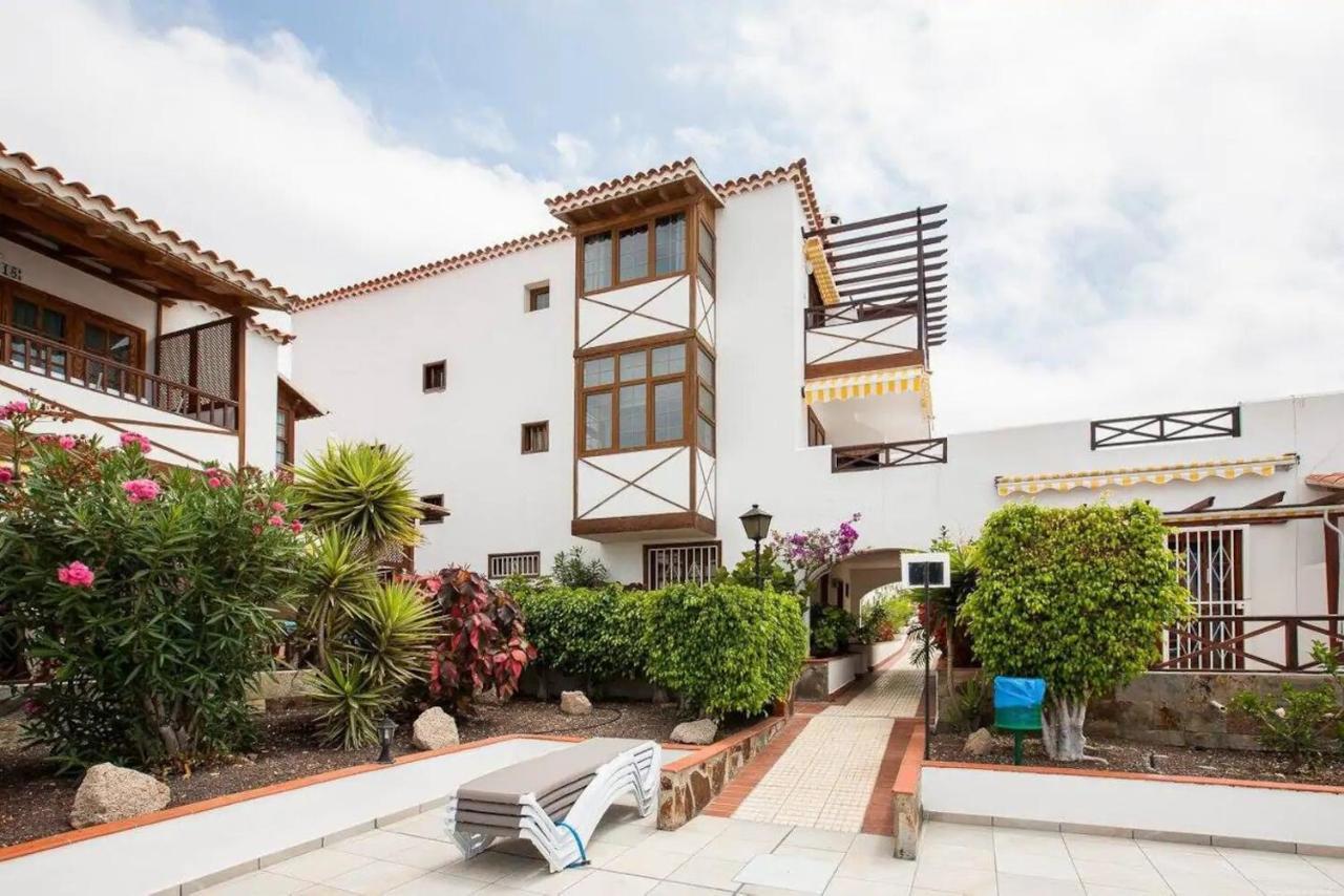 1 Bedroom Apartment For 4 People In Tenerife Costa Adeje  Bagian luar foto